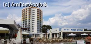 P01 [JUN-2025] Mera Resort Venus - Corpul Mera Sky văzut dinspre piscină