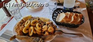 P21 [JUL-2025] 21. Platou cu tot felul de pești și fructe de mare, la „Arome dobrogene”,