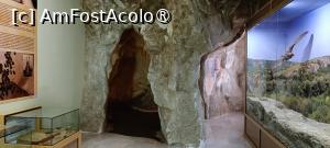P20 [JUL-2025] Etajul 1 - peștera (în dreapta picturile).
