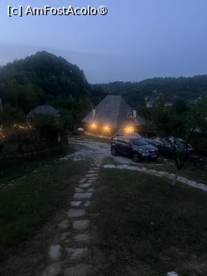 P18 [JUL-2025] Inside The Village. Vecinii