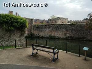 P38 [OCT-2025] Canal cu apă ce înconjoară Palatul episcopal din Wells