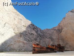 foto-vacanta la Plaja Navagio (Shipwreck) - un colț de paradis terestru