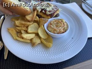 P12 [APR-2025] Argo Burger Bistro - BLT Tarragon Burger