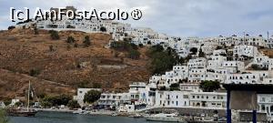 P07 [SEP-2024] Un zoom pe port, se vede în stânga Xenios Zeus Apartments